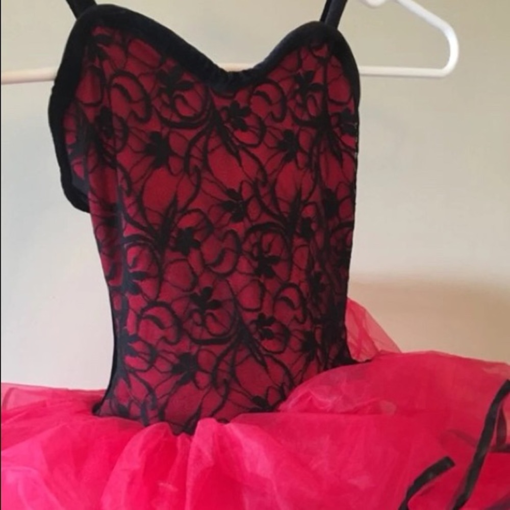 2 Tutus